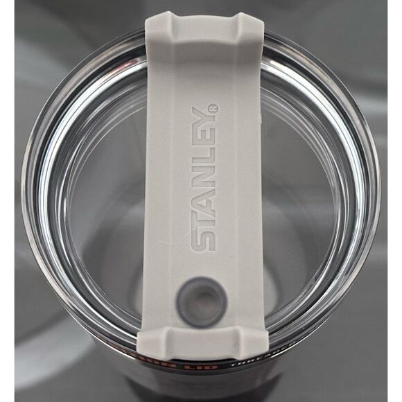 Stanley Adventure Quencher 20oz Travel Tumbler, DOVE SHIMMER - Picture 4 of 5